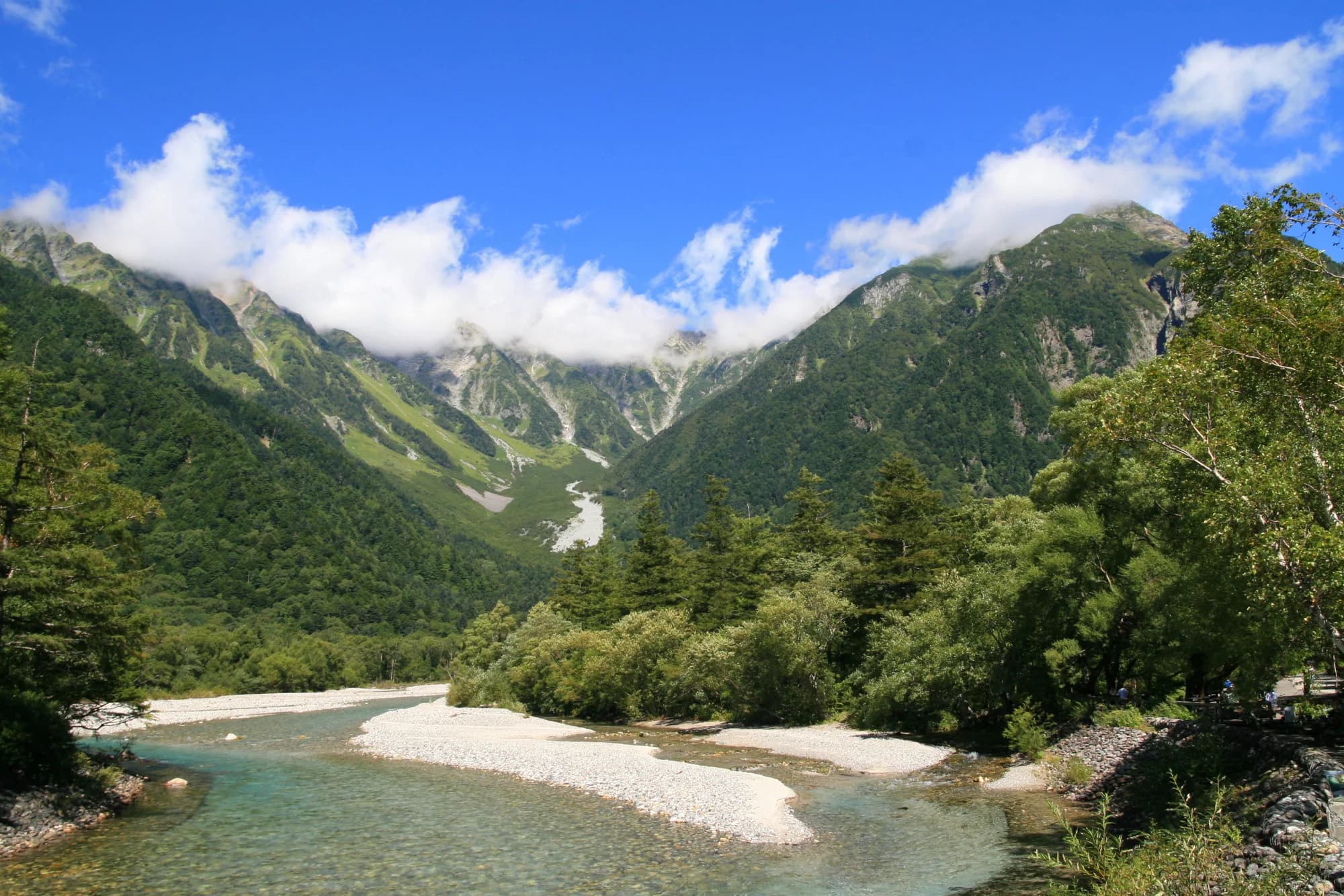 Mountain landscape in Kamikochi, Nagano Prefecture